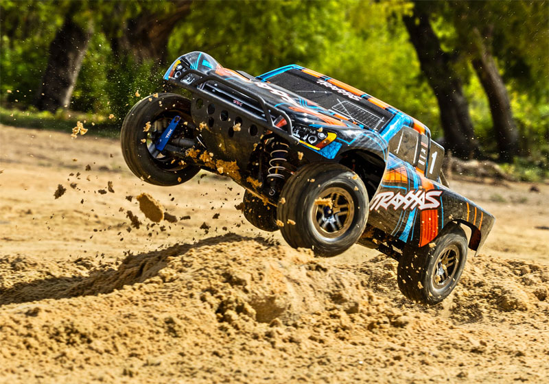 Traxxas Slash 4x4 Ultimate Short Course Truck w/ 3S LiPo Combo
