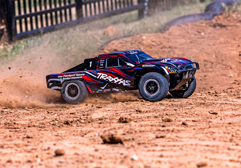 Traxxas Slash 4x4 VXL Heavy Duty Brushless RTR Short Course RC Truck LiPo Combo